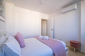 2 Schlafzimmer, Schreibtisch, Bügeleisen/Bügelbrett, WLAN