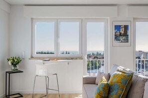 TV, offices - Sunset Horizon Carcavelos (Carcavelos)