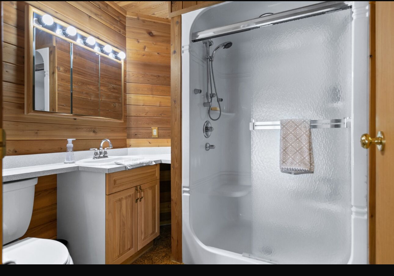 Towels, soap, toilet paper