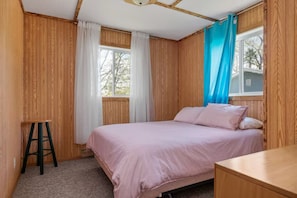 3 Schlafzimmer, Bügeleisen/Bügelbrett, WLAN, Bettwäsche