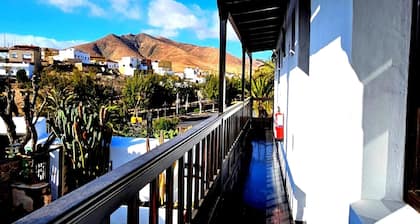Enjoy a cozy retreat in our Casa Isaítas - (Garcey)