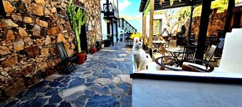 Enjoy a cozy retreat in our Casa Isaítas - (Garcey)