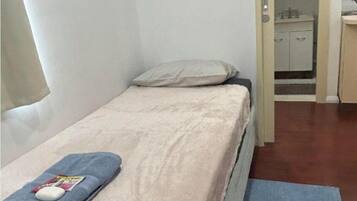 4 多间卧室、熨斗/熨衣板、WiFi、床单