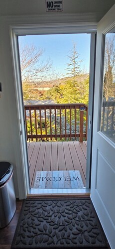 Private Entrance, King Sze Bed,Luxurious Shower