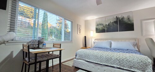 Private Entrance, King Sze Bed,Luxurious Shower