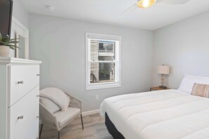 2 Schlafzimmer, Schreibtisch, Bügeleisen/Bügelbrett, WLAN