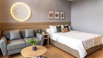 Basic Villa | Desk, free WiFi, bed sheets