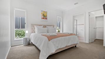 3 quartos, ferros/tábuas de passar roupa, berço de viagem, Wi-Fi