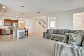 TV, fireplace, books - 10 Mi to The Strip: Spacious Extended Vegas Stay! (Las Vegas)