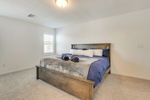 デスク、インターネット、ベッドシーツ