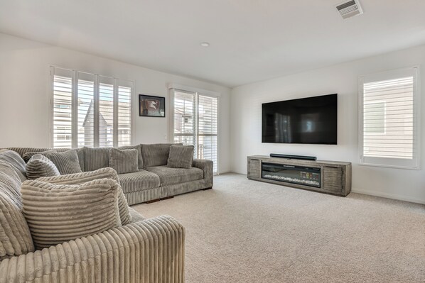 TV, fireplace, books - 10 Mi to The Strip: Spacious Extended Vegas Stay! (Las Vegas)