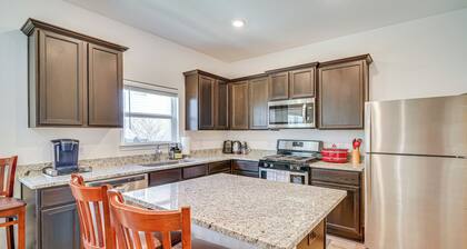 8 Mi to Lackland AFB: Pet-Friendly Home w/ Yard!