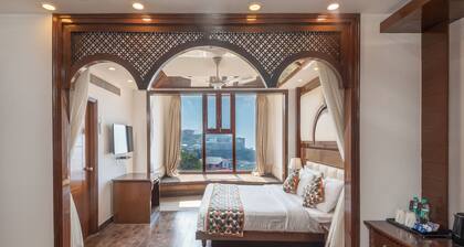 The Solitaire Resort by Lawrence Hotels