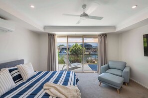 3 bedrooms, desk, iron/ironing board, WiFi