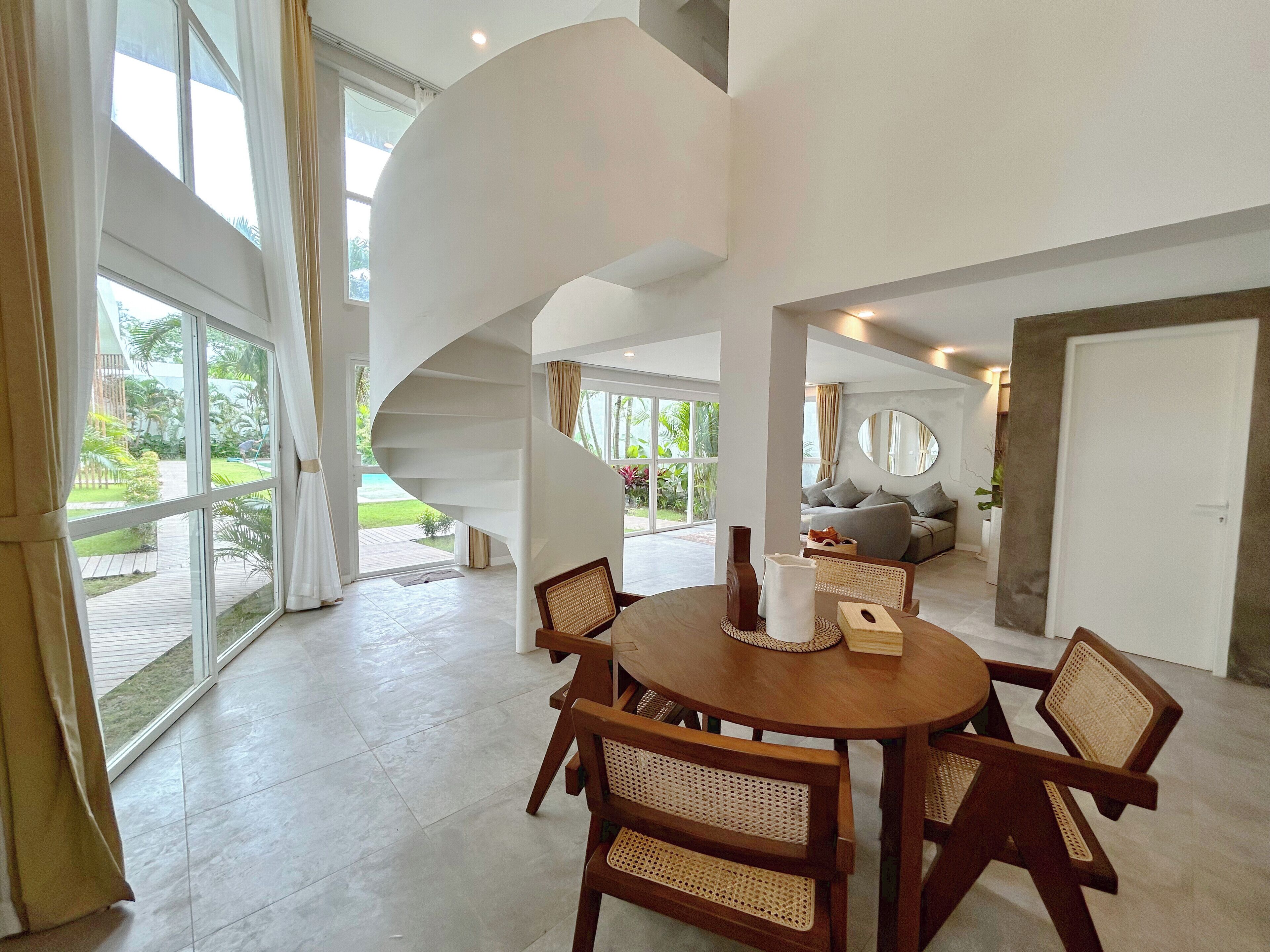 Suite, 2 Bedrooms | In-room dining