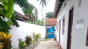 Exterior - Nithusha Holiday House Jaffna (Jaffna)