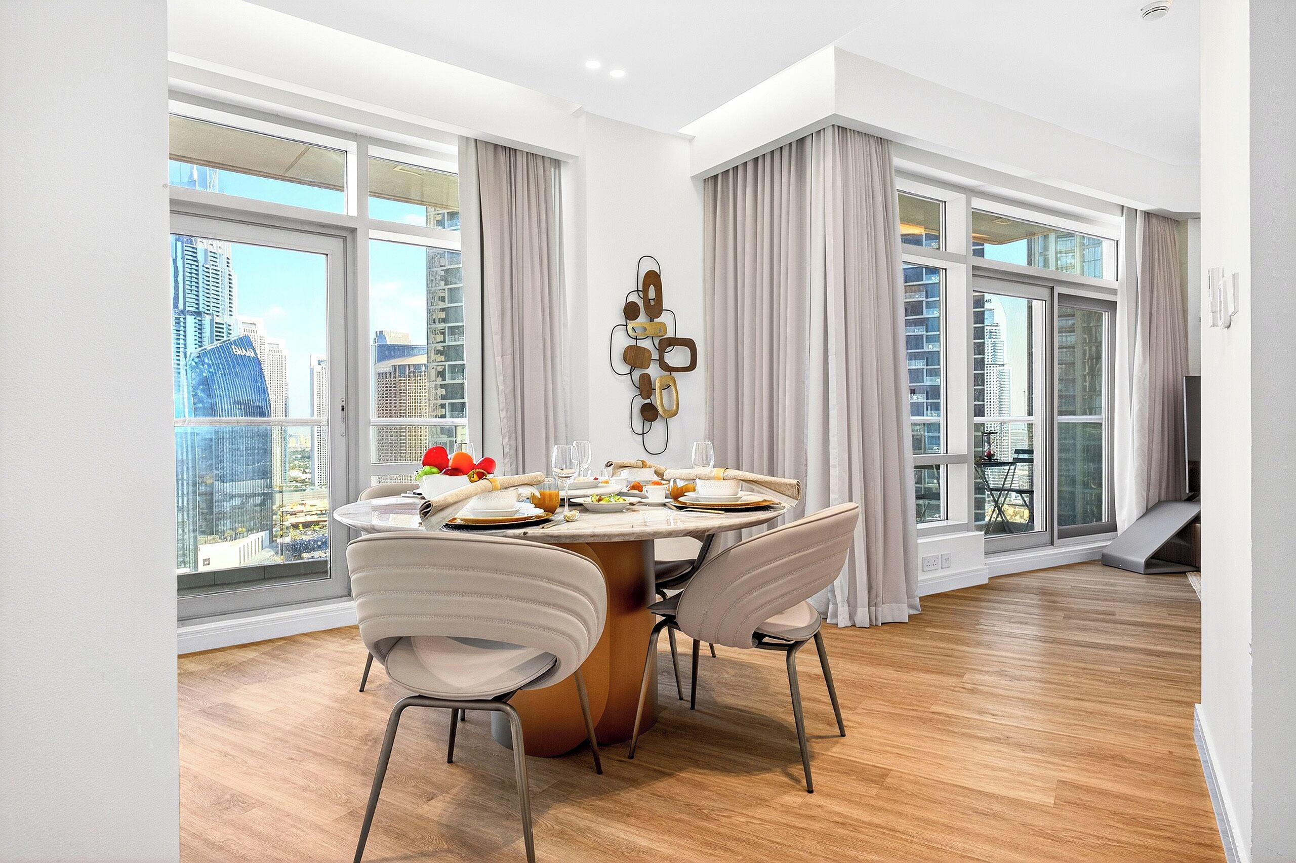 奢华公寓, 阳台, 城市景观 | 餐厅