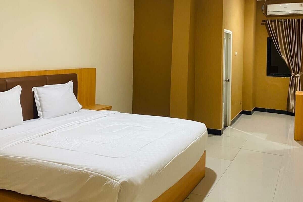 Meja kerja dan Wi-Fi gratis