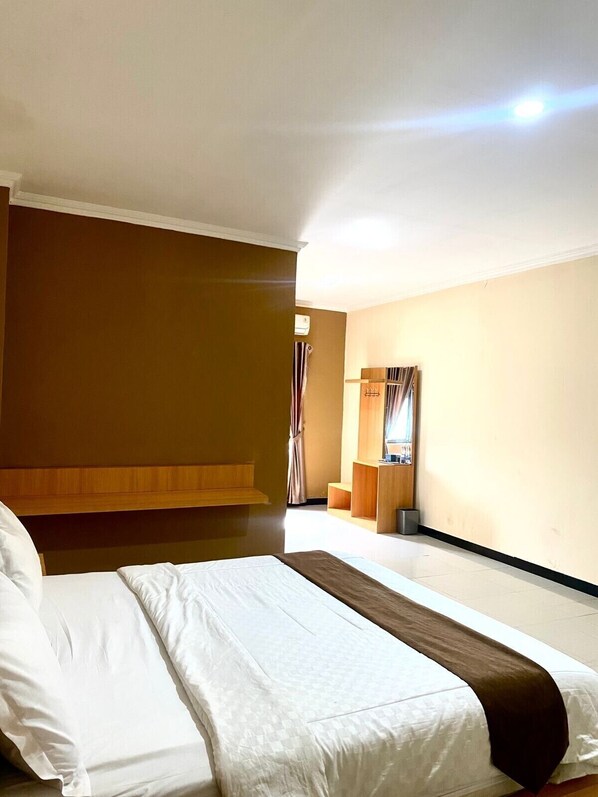 Superior Double Room | Desk, free WiFi - Grand Permata Hotel Palembang by Sajiwa (Palembang)
