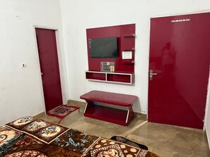 Family Room - Hotel Sharda Palace (Vrindavan)