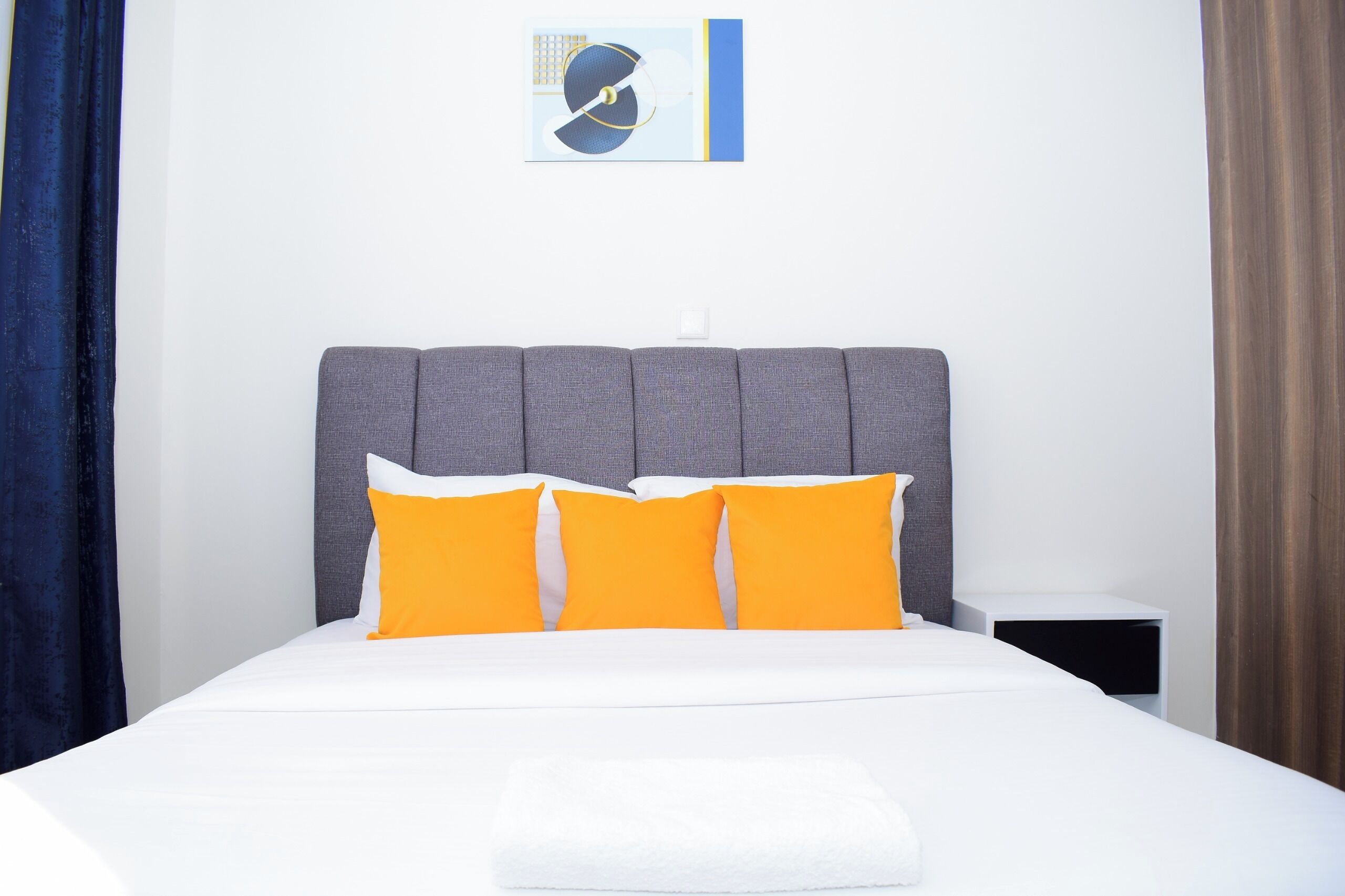 2 bedrooms, iron/ironing board, travel crib, free WiFi