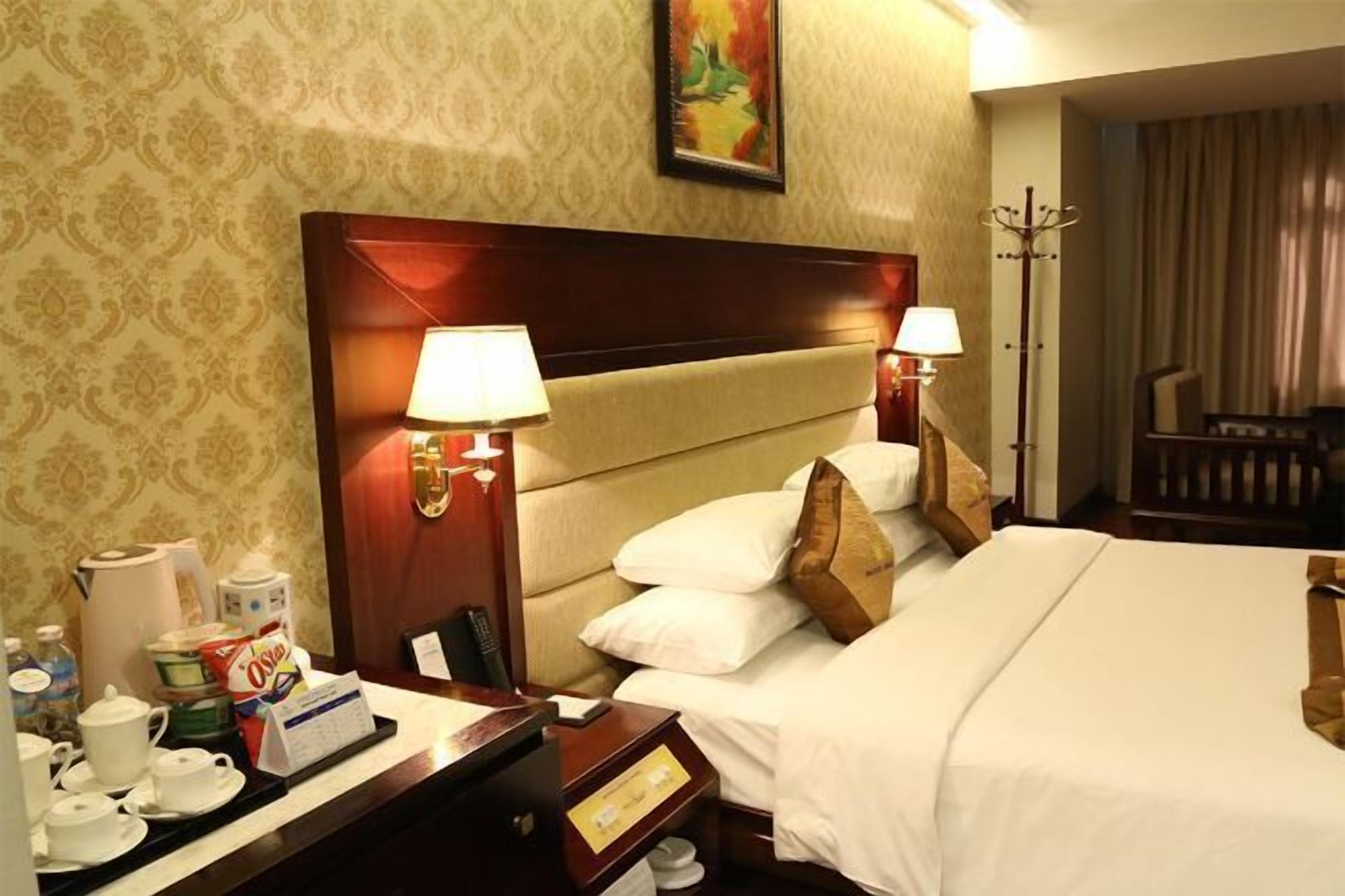 Schallisolierte Zimmer, Bügeleisen/Bügelbrett