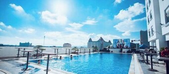 Majestic Mong Cai Hotel