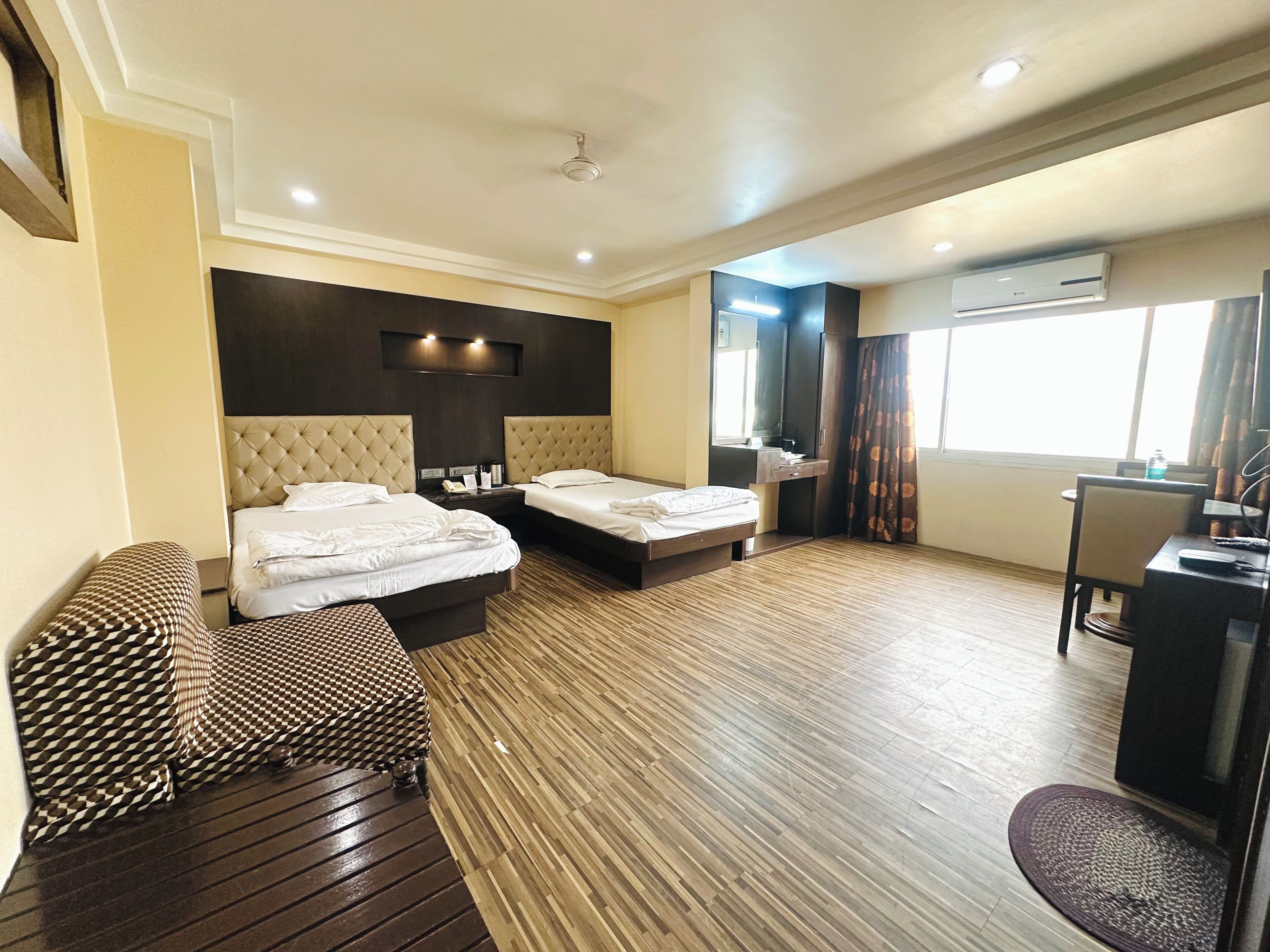 Chambre Double ou avec lits jumeaux | Rideaux occultants, chambres insonorisées, Wi-Fi gratuit, draps fournis