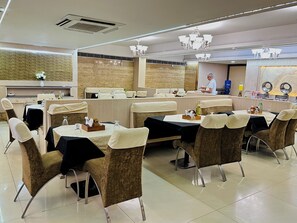 Restaurant - Hotel President - Indore (Indore)