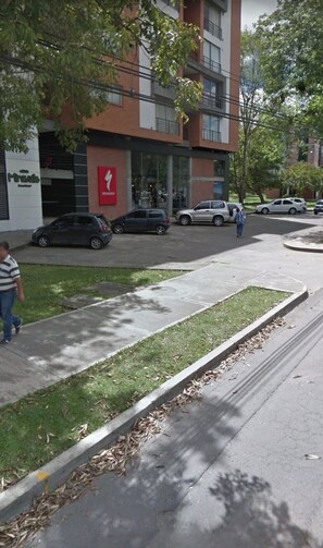 Apartment, 1 Bedroom, Smoking, Garden View | Parking | Free self-parking