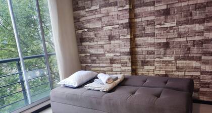 Modern Miravalle Apartment