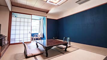 Una cassaforte in camera, tende oscuranti, Wi-Fi gratuito