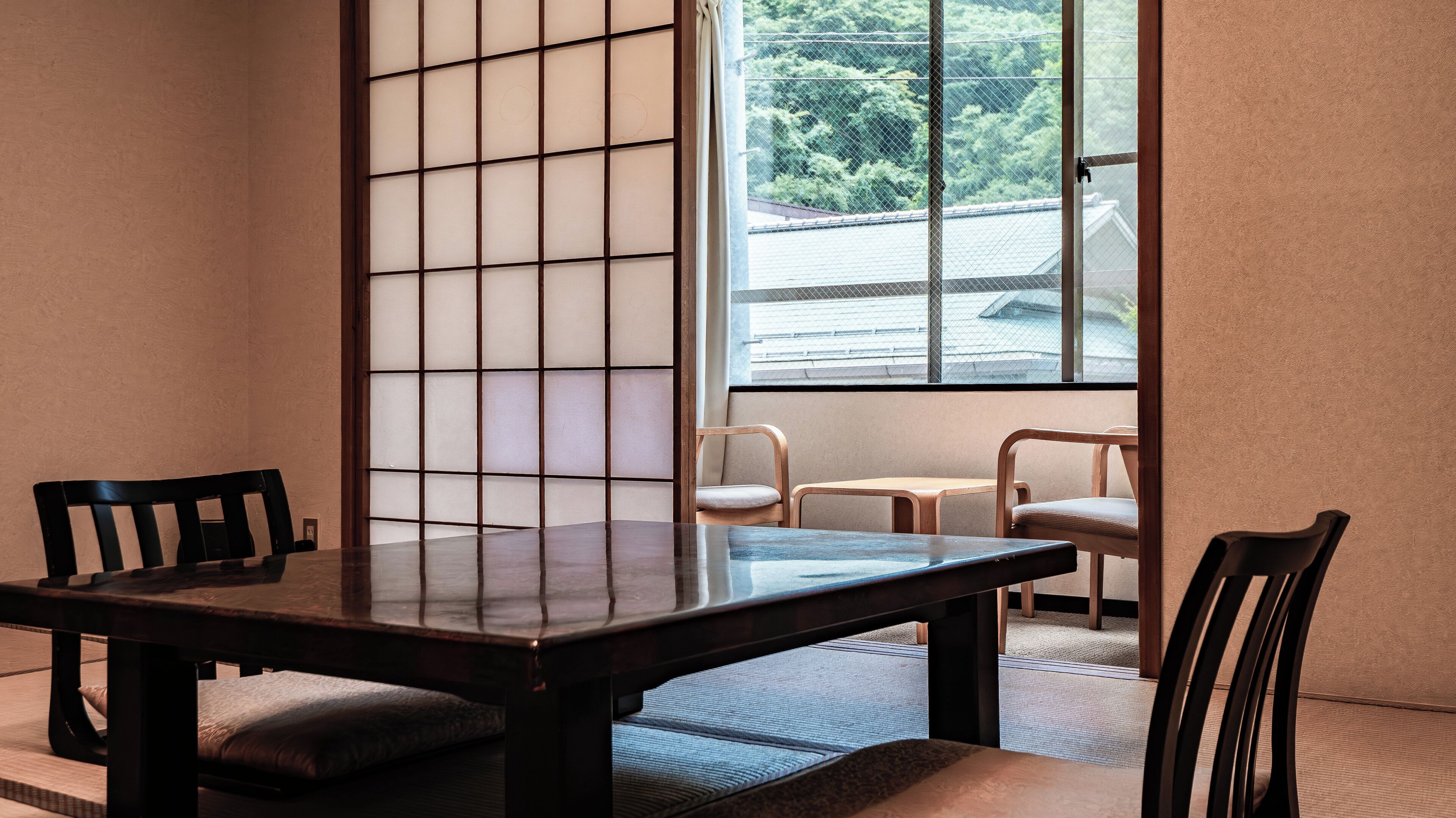 Kamer in Japanse stijl | Een kluis op de kamer, verduisterende gordijnen, gratis wifi