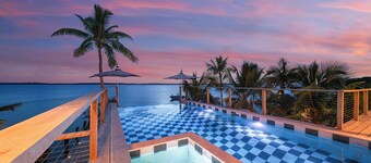 King’s Crown – Luxury Waterfront Estate on Harbour Island, Bahamas