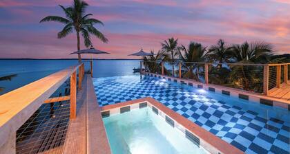 King’s Crown – Luxury Waterfront Estate on Harbour Island, Bahamas