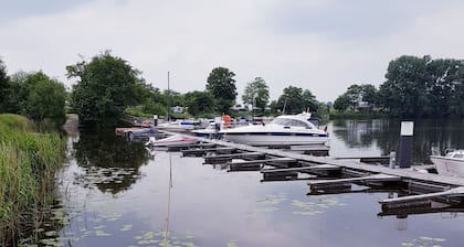 Holiday Home 'Kleines Schweden' with Lake View, Private Terrace and Wi-Fi