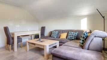 Fernseher, Videospiele, DVD-Player, Stereoanlage