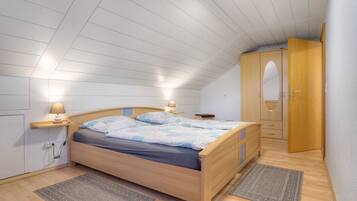 2 bedrooms, free WiFi, bed sheets