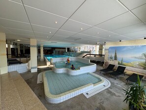 Indoor pool - Apartment 'Bayerwaldresort' with Mountain View, Shared Pool and Wi-Fi (Sankt Englmar)