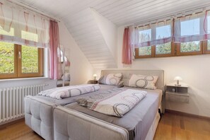 2 soverom, strykejern/-brett, wi-fi (inkludert) og sengetøy