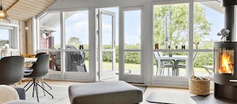 "Alexi" - 300m from the sea by Interhome