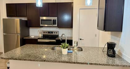 Cozy 1-bedroom apartment in enjoyable Leander with WiFi, fitness room