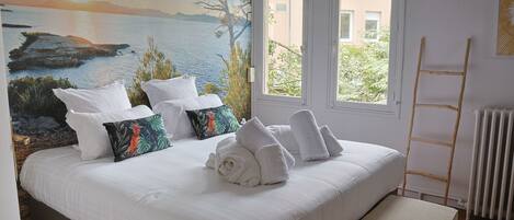 Individually decorated, soundproofing, free WiFi, bed sheets