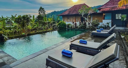 Villa Pastiny Santy Sidemen