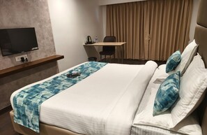 Habitación Deluxe | Escritorio, sistema de insonorización, wifi gratis