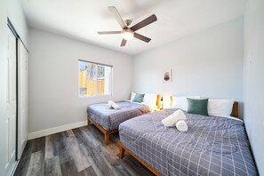 2 bedrooms, iron/ironing board, WiFi, bed sheets