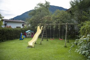 Appartamento Classic, 4 camere da letto | Giardino