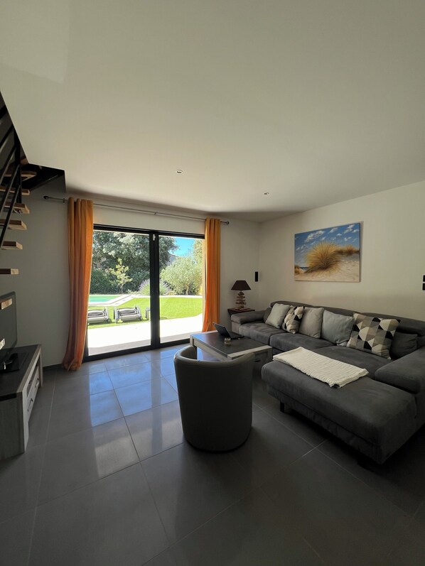 Living area - Villa Nova - Design & Sérénité en Drôme Provençale (reauville)