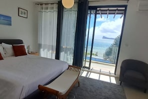 3 habitaciones, tabla de planchar con plancha, cuna de viaje y wifi 