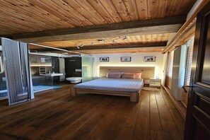 2 bedrooms, desk, iron/ironing board